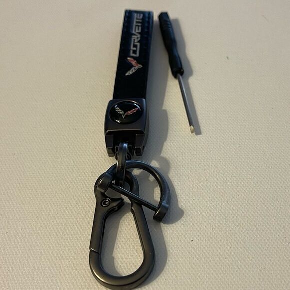 Corvette Key Fob Keychain in Black Leather NWT - Picture 3 of 4